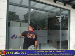 Decal Mờ Văn Phòng Cao Cấp – Thiết Kế & Thi Công Trọn Gói Phú Quý Neg