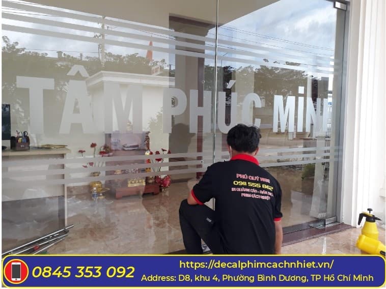 Thi Công Decal Mờ Vách Kính – Khu Vực Nam Tân Uyên, Hội Nghĩa, Đất Cuốc